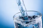 پیام سلامتی:در این روزهای گرم مردان باید یک لیتر بیشتر از زنان آب بنوشند